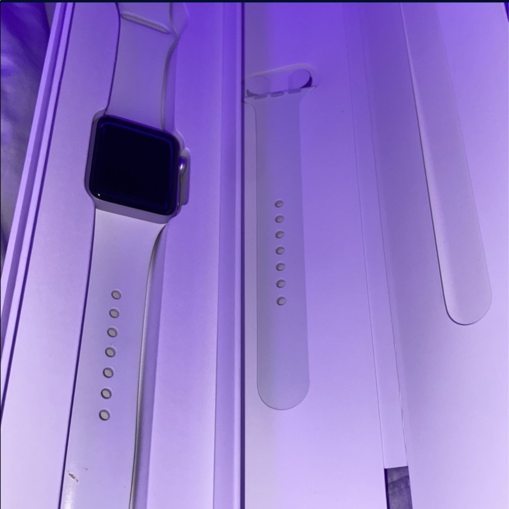 Apple Watch series 3 white